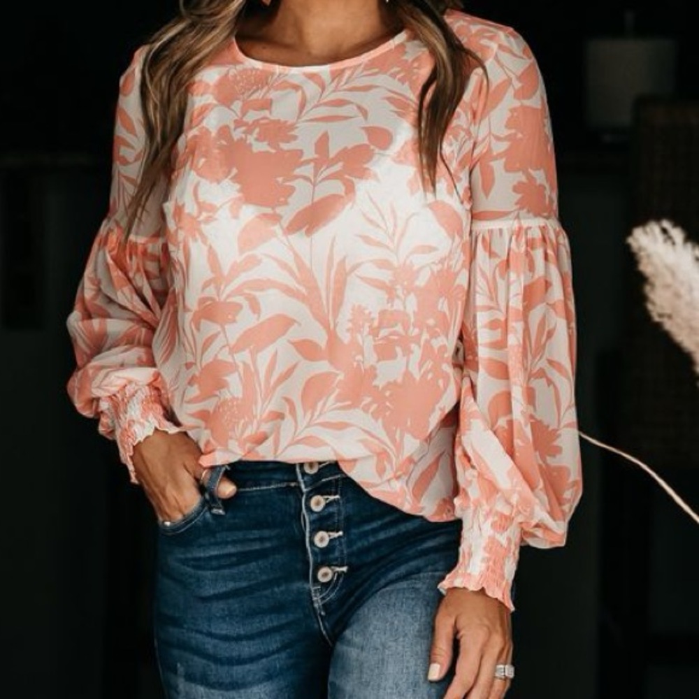 Flying Tomato Floral Peach Blouse Size Medium